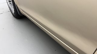 Used 2014 Maruti Suzuki Swift Dzire VXI Petrol Manual dents MINOR SCRATCH