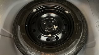 Used 2014 Maruti Suzuki Swift Dzire VXI Petrol Manual tyres SPARE TYRE VIEW