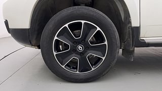 Used 2018 Renault Duster [2015-2019] 110 PS RXZ 4X2 AMT Diesel Automatic tyres LEFT FRONT TYRE RIM VIEW