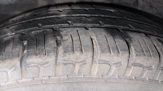 Used 2015 Hyundai i10 magna 1.1 Petrol Manual tyres RIGHT REAR TYRE TREAD VIEW