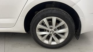 Used 2019 Skoda Octavia [2017-2019] 2.0 TDI AT L K Diesel Automatic tyres LEFT REAR TYRE RIM VIEW