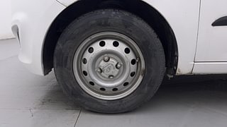 Used 2015 Hyundai i10 magna 1.1 Petrol Manual tyres LEFT FRONT TYRE RIM VIEW