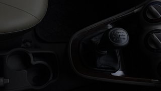 Used 2015 Hyundai i10 magna 1.1 Petrol Manual interior GEAR  KNOB VIEW