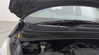 Used 2015 Hyundai i10 magna 1.1 Petrol Manual engine ENGINE RIGHT SIDE HINGE & APRON VIEW