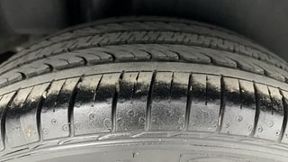 Used 2021 Maruti Suzuki Ciaz Alpha Petrol Petrol Manual tyres RIGHT REAR TYRE TREAD VIEW