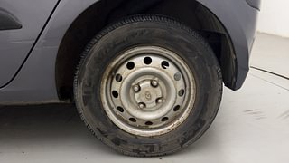 Used 2015 Hyundai i10 magna 1.1 Petrol Manual tyres LEFT REAR TYRE RIM VIEW