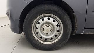 Used 2015 Hyundai i10 magna 1.1 Petrol Manual tyres LEFT FRONT TYRE RIM VIEW
