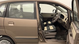 Used 2012 Maruti Suzuki Estilo [2009-2014] VXi Petrol Manual interior RIGHT SIDE FRONT DOOR CABIN VIEW