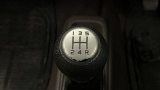 Used 2012 Maruti Suzuki Estilo [2009-2014] VXi Petrol Manual interior GEAR  KNOB VIEW