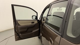 Used 2012 Maruti Suzuki Estilo [2009-2014] VXi Petrol Manual interior LEFT FRONT DOOR OPEN VIEW