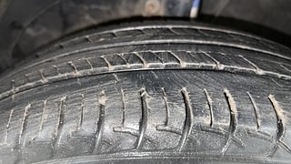 Used 2017 Maruti Suzuki Baleno [2015-2019] Delta Petrol Petrol Manual tyres LEFT FRONT TYRE TREAD VIEW