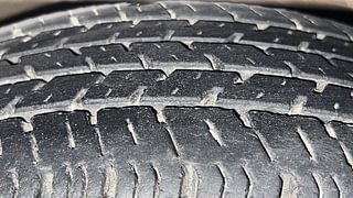 Used 2012 Maruti Suzuki Estilo [2009-2014] VXi Petrol Manual tyres RIGHT FRONT TYRE TREAD VIEW