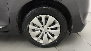 Used 2017 Maruti Suzuki Baleno [2015-2019] Delta Petrol Petrol Manual tyres RIGHT FRONT TYRE RIM VIEW