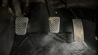 Used 2017 Hyundai Eon Era + SE Petrol Manual interior PEDALS VIEW