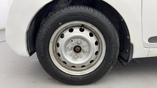 Used 2017 Hyundai Eon Era + SE Petrol Manual tyres LEFT FRONT TYRE RIM VIEW