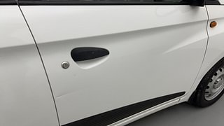 Used 2017 Hyundai Eon Era + SE Petrol Manual dents MINOR SCRATCH