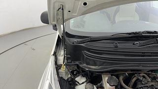Used 2017 Hyundai Eon Era + SE Petrol Manual engine ENGINE RIGHT SIDE HINGE & APRON VIEW