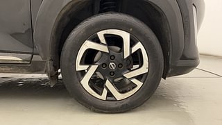 Used 2021 Nissan Magnite XV Premium Turbo CVT (O) Petrol Automatic tyres RIGHT FRONT TYRE RIM VIEW