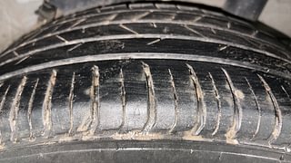 Used 2021 Hyundai Venue SX 1.5 (O) executive CRDI Diesel Manual tyres LEFT REAR TYRE TREAD VIEW