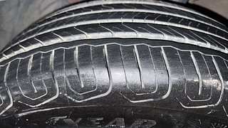 Used 2019 Hyundai Creta [2018-2020] 1.4 E + Diesel Manual tyres LEFT FRONT TYRE TREAD VIEW