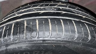 Used 2019 Hyundai Creta [2018-2020] 1.4 E + Diesel Manual tyres RIGHT FRONT TYRE TREAD VIEW