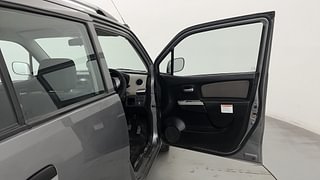 Used 2016 Maruti Suzuki Wagon R 1.0 [2013-2019] LXi CNG Petrol+cng Manual interior RIGHT FRONT DOOR OPEN VIEW