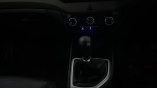 Used 2019 Hyundai Creta [2018-2020] 1.4 E + Diesel Manual interior GEAR  KNOB VIEW