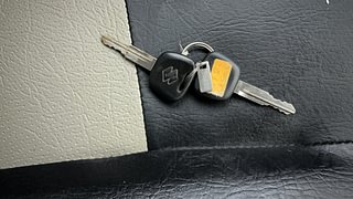 Used 2018 Maruti Suzuki Eeco 5 STR WITH A/C+HTR Petrol Manual extra CAR KEY VIEW