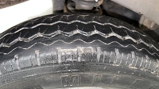 Used 2018 Maruti Suzuki Eeco 5 STR WITH A/C+HTR Petrol Manual tyres RIGHT REAR TYRE TREAD VIEW