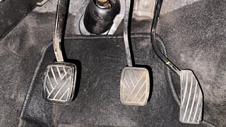 Used 2016 Maruti Suzuki Wagon R 1.0 [2013-2019] LXi CNG Petrol+cng Manual interior PEDALS VIEW