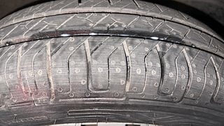 Used 2011 Maruti Suzuki Wagon R 1.0 [2010-2019] LXi Petrol Manual tyres RIGHT FRONT TYRE TREAD VIEW