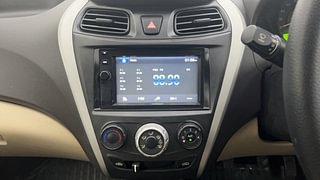 Used 2017 Hyundai Eon Era + SE Petrol Manual interior MUSIC SYSTEM & AC CONTROL VIEW