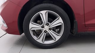 Used 2018 Hyundai Verna [2017-2020] 1.6 VTVT SX (O) AT Petrol Automatic tyres LEFT FRONT TYRE RIM VIEW