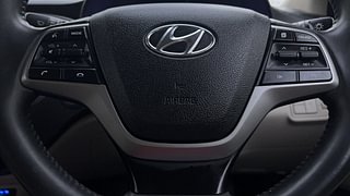 Used 2018 Hyundai Verna [2017-2020] 1.6 VTVT SX (O) AT Petrol Automatic top_features Airbags