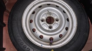 Used 2011 Maruti Suzuki Wagon R 1.0 [2010-2019] LXi Petrol Manual tyres SPARE TYRE VIEW