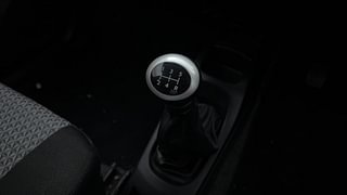 Used 2011 Maruti Suzuki Wagon R 1.0 [2010-2019] LXi Petrol Manual interior GEAR  KNOB VIEW