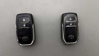 Used 2016 Toyota Innova Crysta [2016-2020] 2.8 ZX AT 7 STR Diesel Automatic extra CAR KEY VIEW