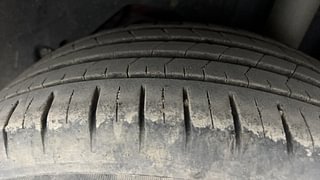 Used 2020 Ford Figo Aspire [2019-2021] Titanium 1.2 Ti-VCT Petrol Manual tyres LEFT REAR TYRE TREAD VIEW