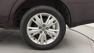 Used 2016 Toyota Innova Crysta [2016-2020] 2.8 ZX AT 7 STR Diesel Automatic tyres LEFT REAR TYRE RIM VIEW