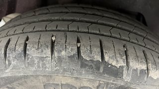 Used 2020 Ford Figo Aspire [2019-2021] Titanium 1.2 Ti-VCT Petrol Manual tyres RIGHT REAR TYRE TREAD VIEW