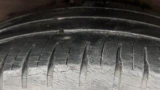 Used 2015 Hyundai Elite i20 [2014-2018] Asta 1.2 (O) Petrol Manual tyres RIGHT REAR TYRE TREAD VIEW