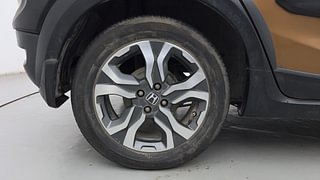 Used 2017 Honda WR-V [2017-2020] i-DTEC VX Diesel Manual tyres RIGHT REAR TYRE RIM VIEW