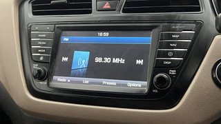 Used 2015 Hyundai Elite i20 [2014-2018] Asta 1.2 (O) Petrol Manual top_features Integrated (in-dash) music system