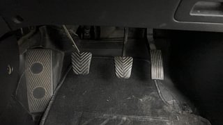 Used 2015 Hyundai Elite i20 [2014-2018] Asta 1.2 (O) Petrol Manual interior PEDALS VIEW