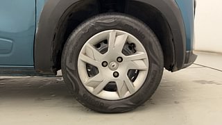 Used 2021 renault Kwid 1.0 RXT Opt Petrol Manual tyres RIGHT FRONT TYRE RIM VIEW