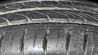 Used 2021 renault Kwid 1.0 RXT Opt Petrol Manual tyres LEFT REAR TYRE TREAD VIEW