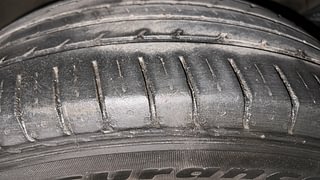Used 2020 Kia Seltos HTX G Petrol Manual tyres RIGHT FRONT TYRE TREAD VIEW