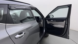Used 2020 Kia Seltos HTX G Petrol Manual interior RIGHT FRONT DOOR OPEN VIEW
