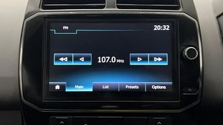 Used 2021 renault Kwid 1.0 RXT Opt Petrol Manual top_features Touch screen infotainment system