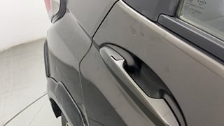 Used 2019 Honda WR-V [2017-2020] i-VTEC S Petrol Manual dents MINOR SCRATCH